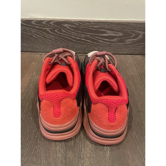 RARE Adidas Yeezy Boost 700 Hi-Res Red US Men's Size 10.5 HQ6979 - Picture 3 of 8